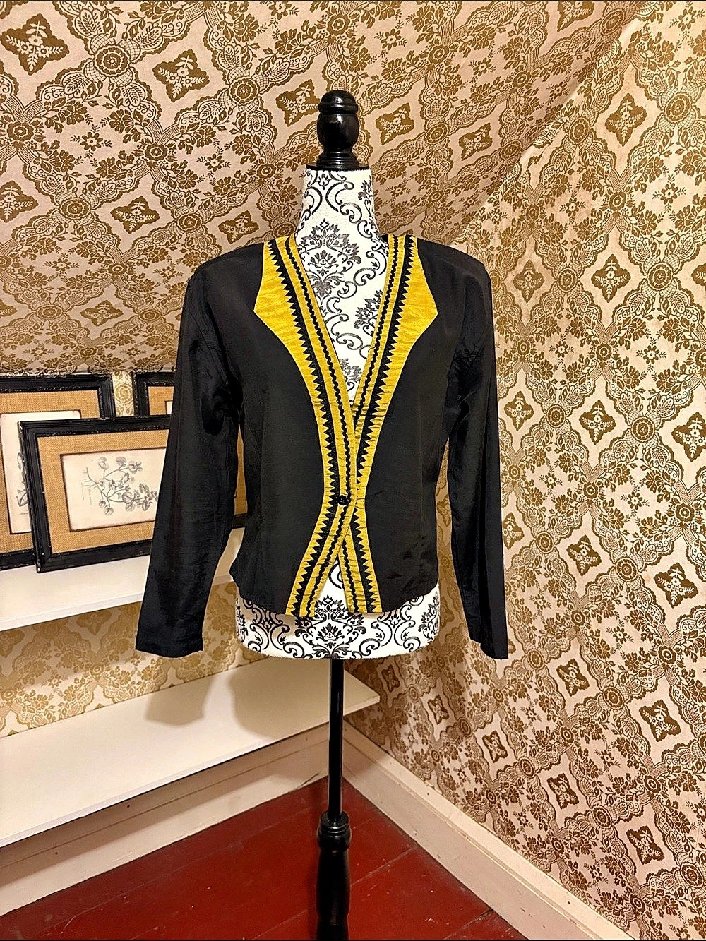 Vintage Le Chateau Black Antique Gold Embroidered Jacket Blazer Size 9